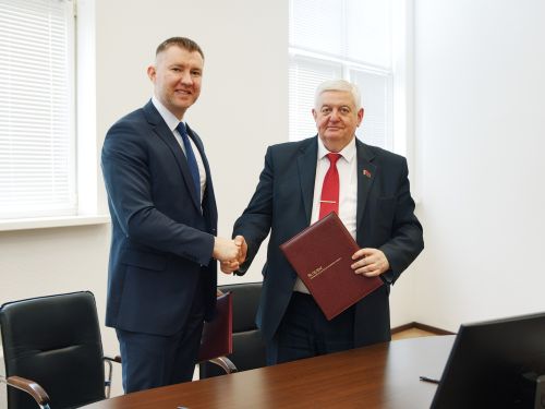 "Генеральный директор ОАО «Пеленг» Павел Поздняков и ректор БГТУ Игорь Витальевич Войтов"